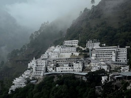 Vaishno Devi Yatra 2026: Train Routes, Flight Details And Travel Time From Delhi