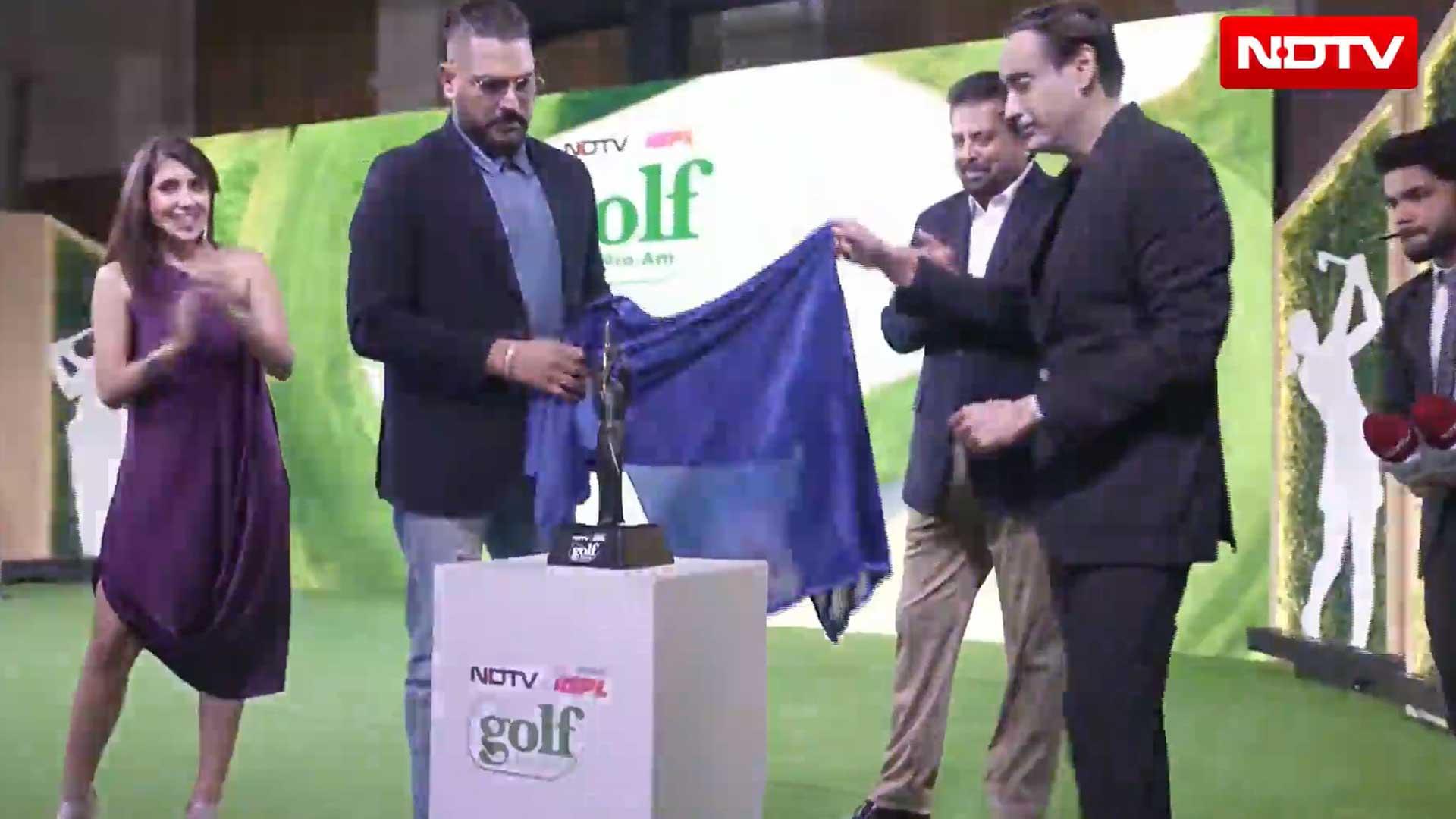 Yuvraj Singh, Rahul Kanwal Unveil NDTV Golf Pro-Am Trophy