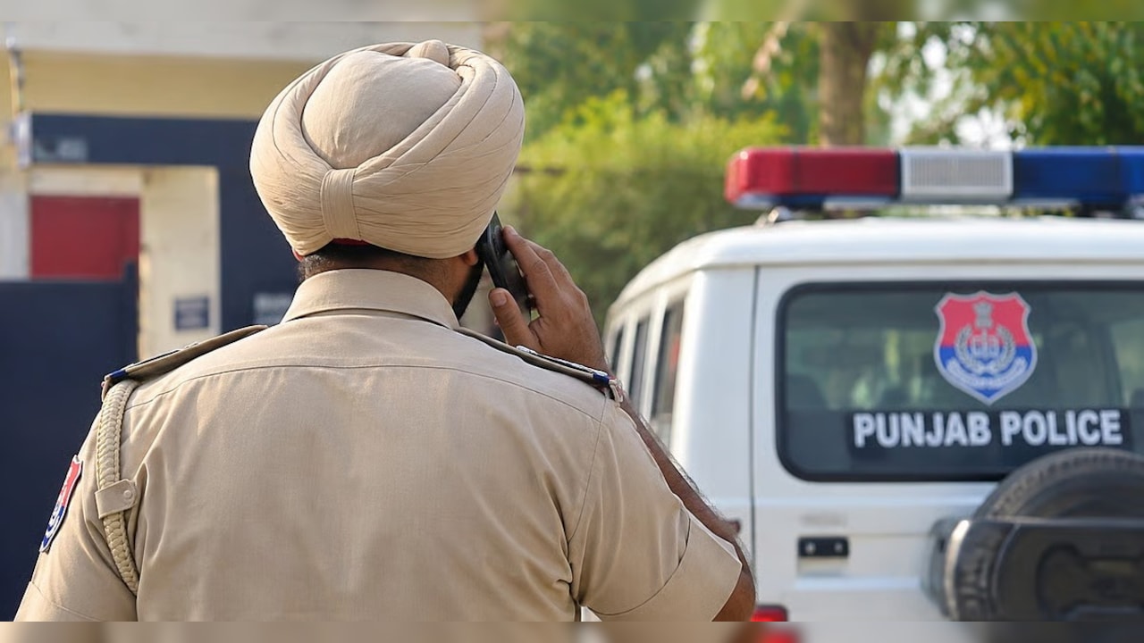 पंजाब पुलिस की 'वर्दी एडवाइजरी' पर बवाल, पुलिस ने कहा- कोई आदेश जारी नहीं हुआ, विपक्ष ने क्या कहा?