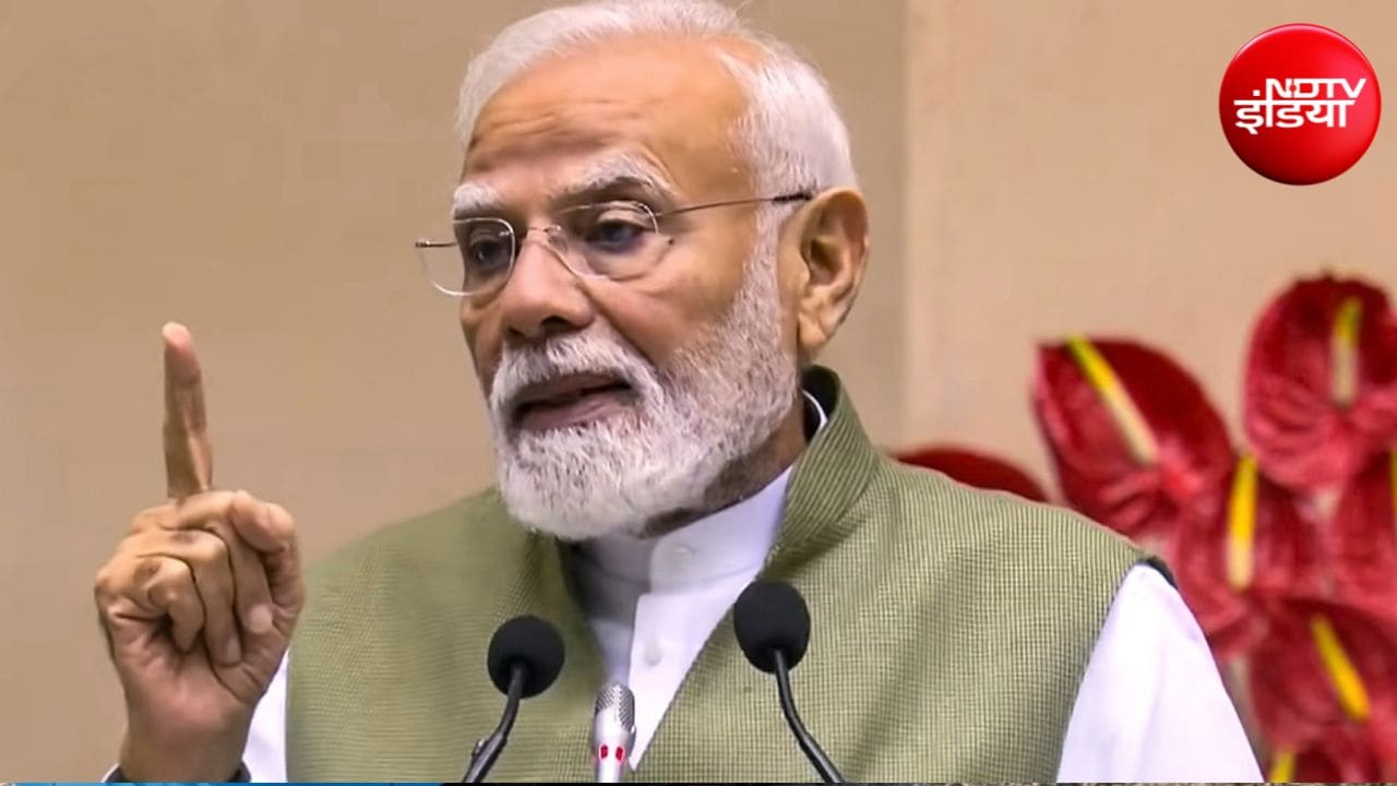 क्रांति या उथल-पुथल नहीं, बुद्ध के मध्यम-मार्ग और स्थिरता के उपासक हैं नरेंद्र मोदी