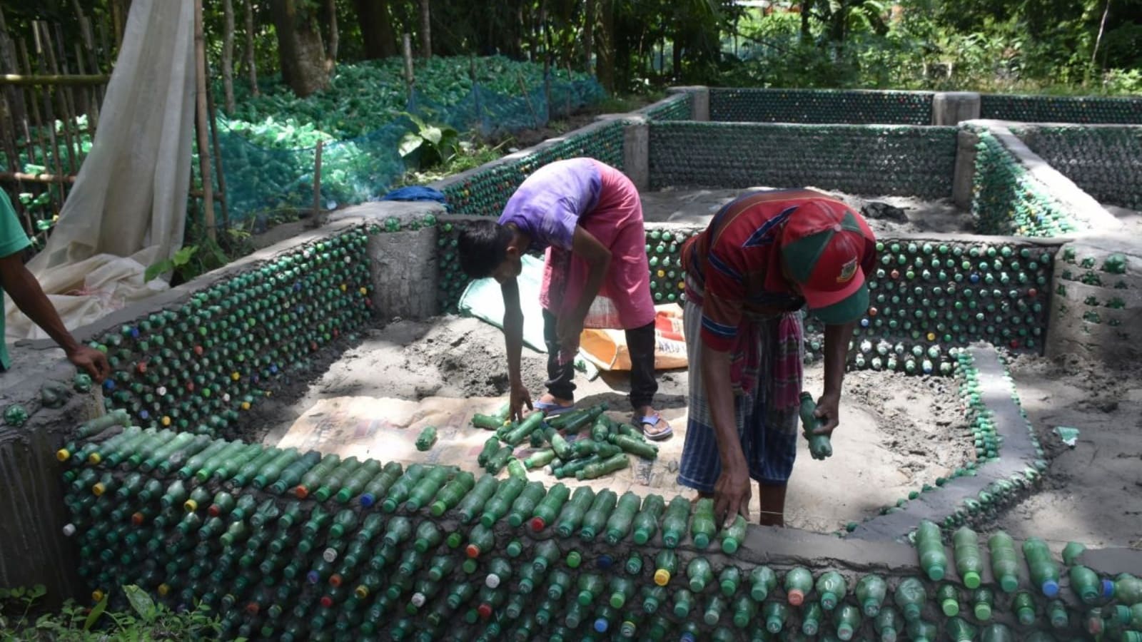 Bangladesh dentist builds house using plastic bottles instead of bricks reduce pollution