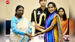 Success Story : उंगलियों से पहाड़ा, शरीर से हिंदी की मात्रा..पढ़ाने के अनोखे तरीके को मिला राष्ट्रपति सम्मान