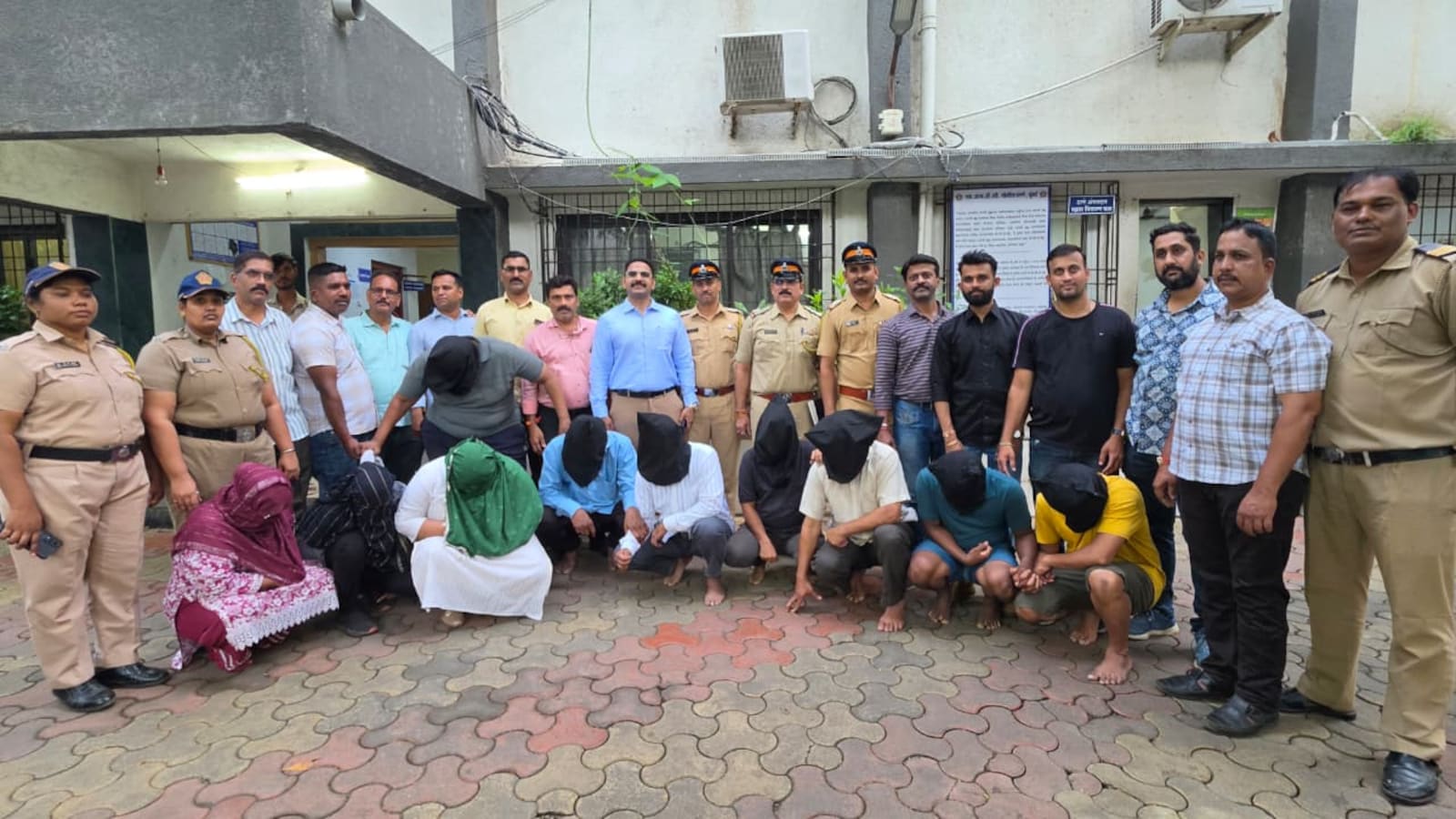Sacked Driver 'Raids' Ex-Employer Over Unpaid Salary, Tax Officials Help Him Sacked Driver 'Raids' Ex-Employer Over Unpaid Salary, Tax Officials Help Him