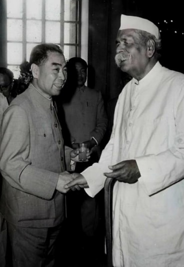 Pandit Govind Ballabh Pant receives a visiting leader in New Delhi. 