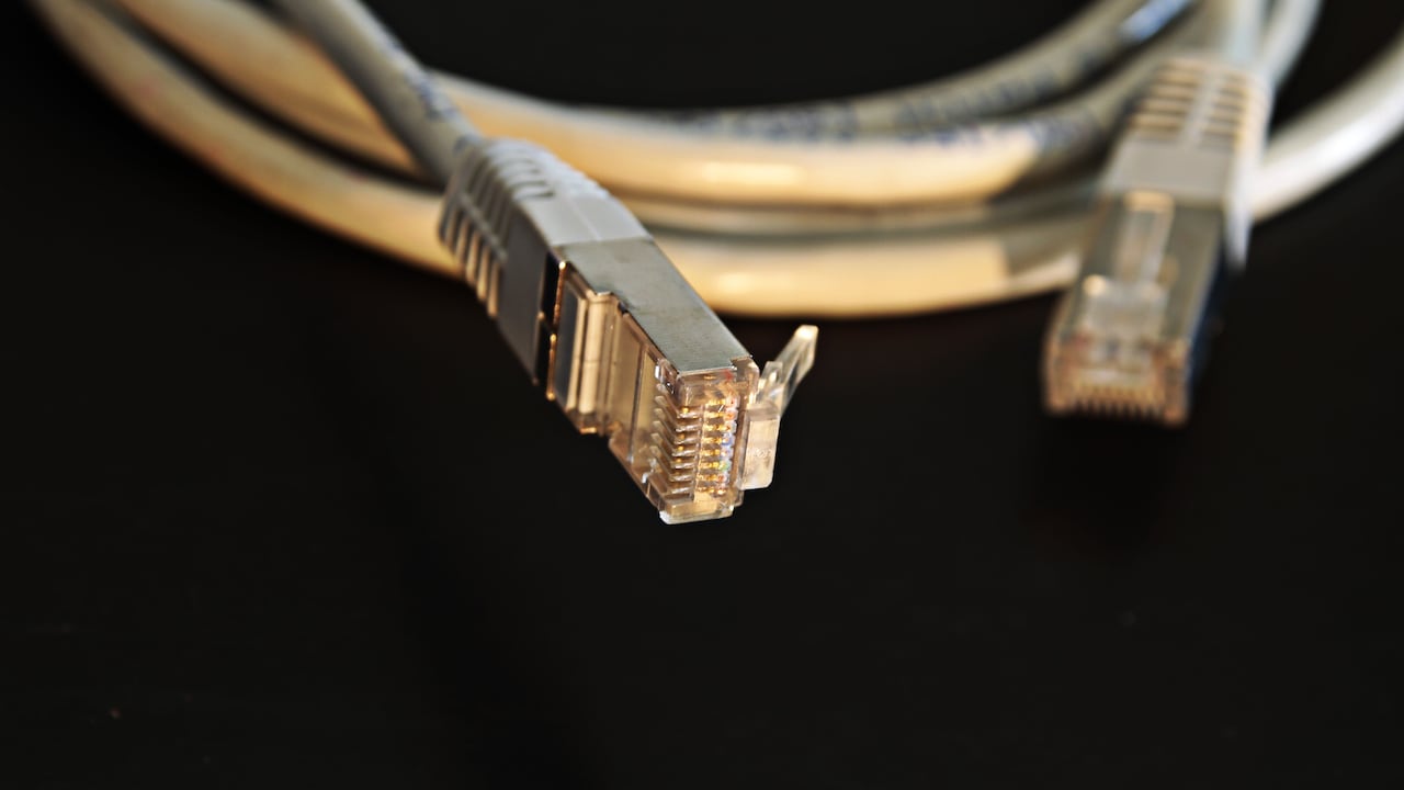 Ethernet Vs Wi-Fi: 10 Checks For Lower Latency And A More Stable Connection Ethernet Vs Wi-Fi: 10 Checks For Lower Latency And A More Stable Connection