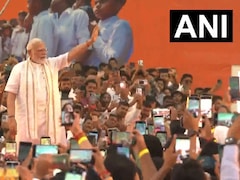 पीएम मोदी का  Gen-Z कनेक्ट, देखिए वडोदरा में कैसे युवाएं से मिले, VIDEO