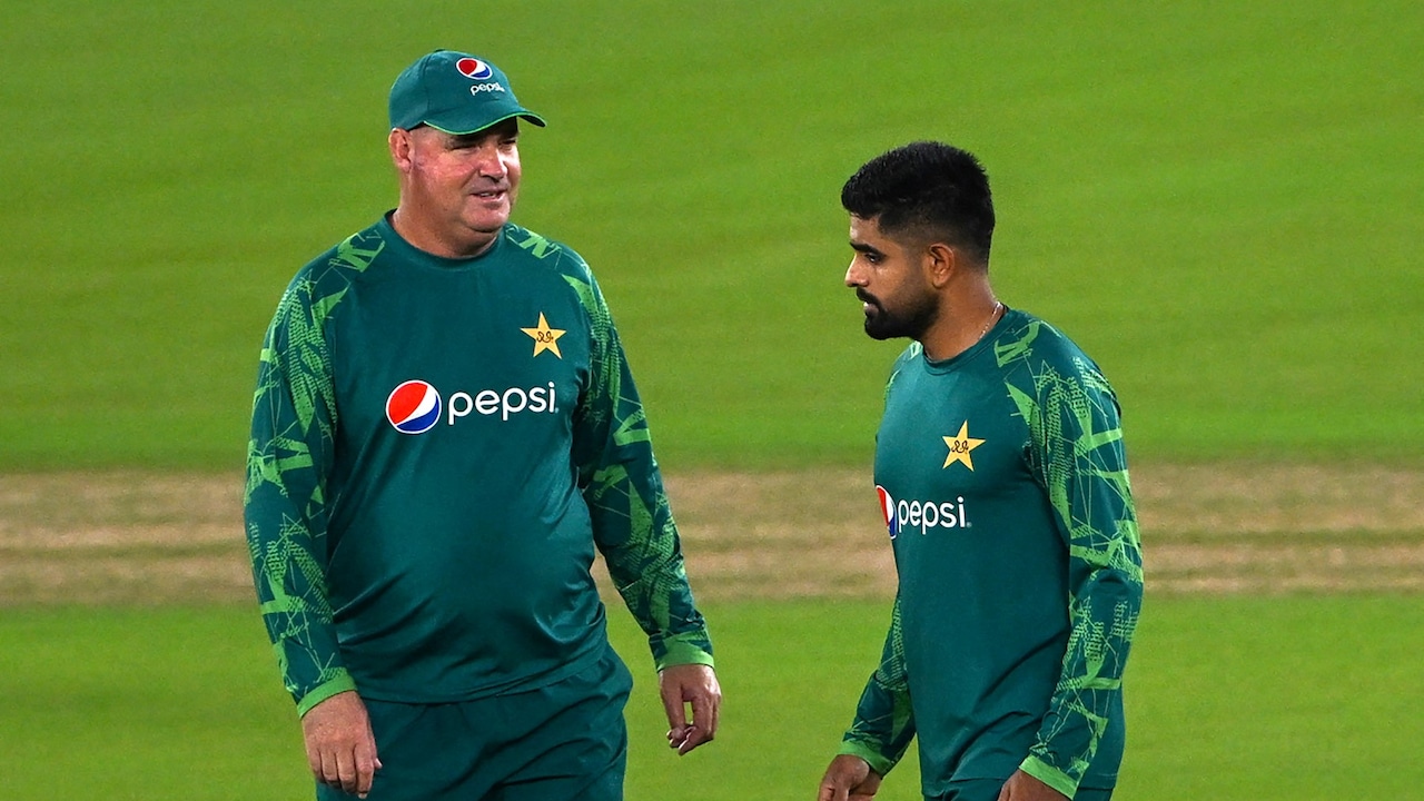 Ex-Pakistan Coach Calls Out PCB, Brutally Exposes Reason Behind Pakistan's Decline: "Absolutely Ridiculous"