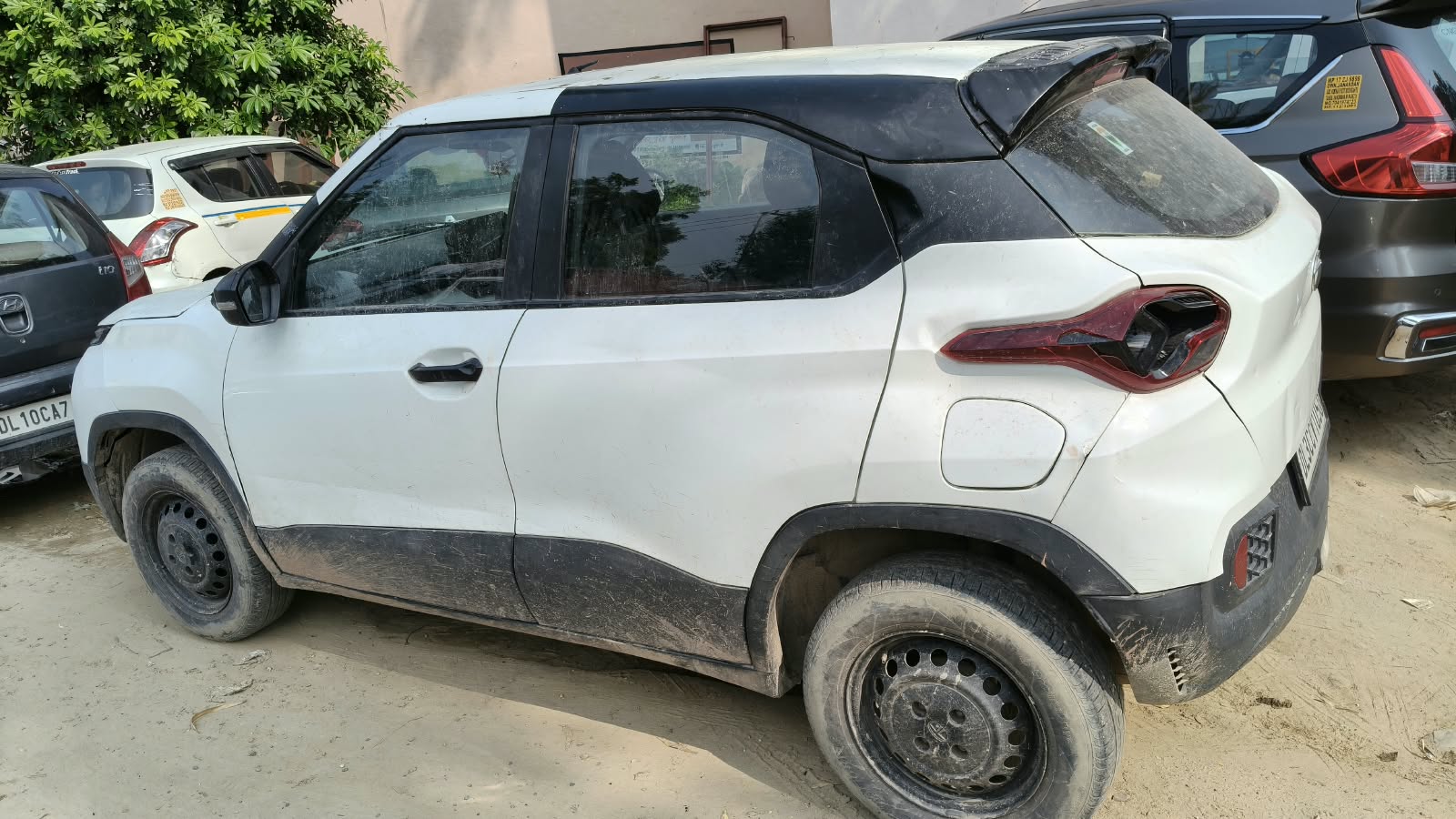इसी कार से हुई थी टक्कर इसी कार से हुई थी टक्कर