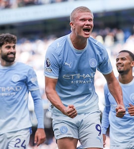 Erling Haaland Heads Unconvincing Manchester City Top Of Premier League
