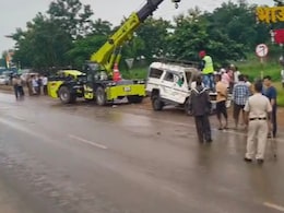 9, Including 3 Children, Killed In Truck-Pickup Van Collision In Maharashtra