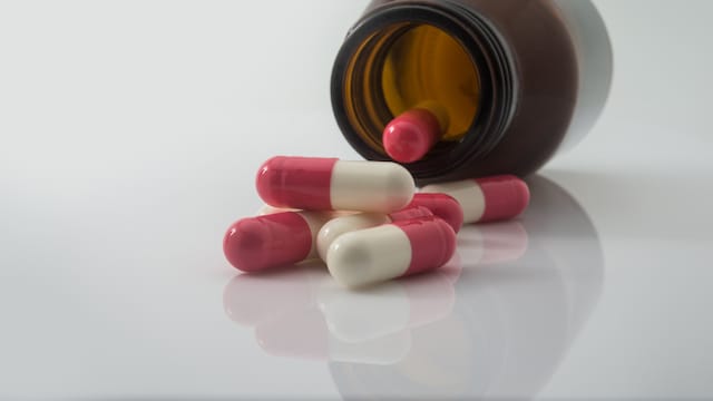 A new study has found that cholesterol lowering medication could reduce heart attack risk