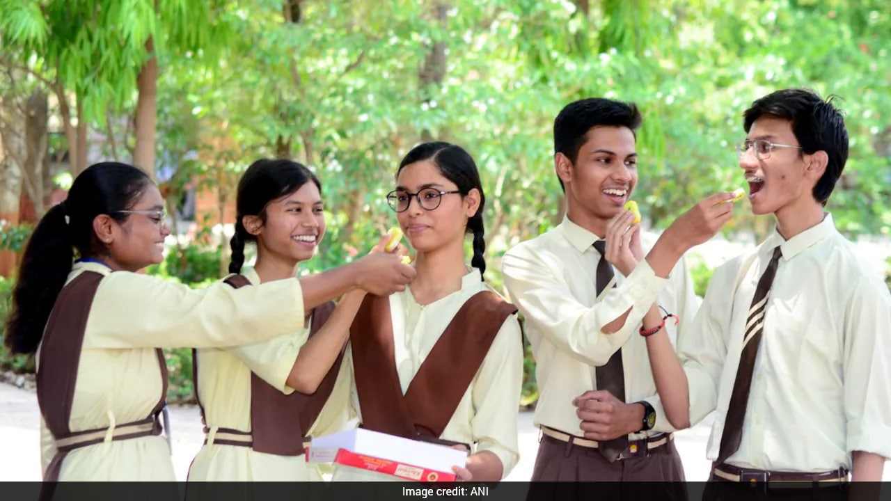 Madhya Pradesh Chief Minister To Give E-Scooters To Over 7,500 Meritorious Students