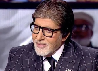 Amitabh Bachchan, 83, Says He Had Difficulty Standing After Knee Injury: What Happens To Knees With Age?