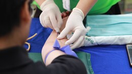 H1N1 Tests At Home: Should The Whole Family Get Tested If One Person Is Positive?