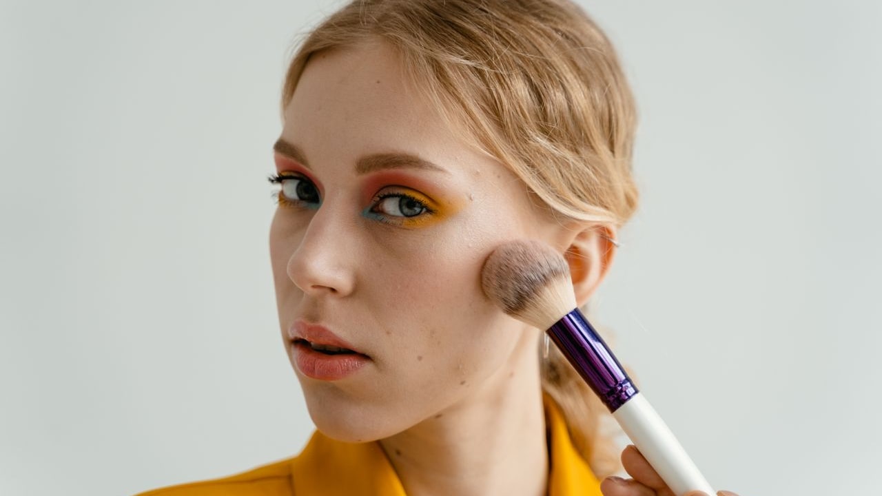 Long-lasting blush products that add a stunning flush of colours