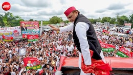 LIVE: अखिलेश यादव ने रायबरेली ने की चुनावी यात्रा की शुरुआत, रथ पर लिखा PDA का मतलब