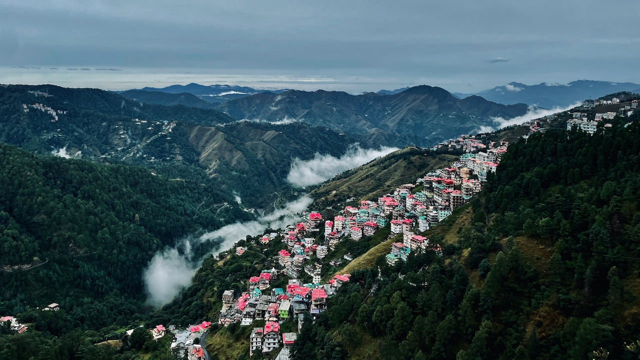 Just 1 Hour From Shimla, Fagu, The Land Of Apple Orchards, Should Not Be Missed