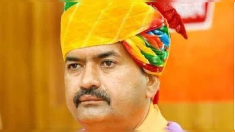 न&zwj;िर्दलीय चुनाव लड़ने वाले और 7 बीजेपी नेताओं पर ग&zwj;िरी गाज, पार्टी से 6 साल के ल&zwj;िए निष्&zwj;कास&zwj;ित