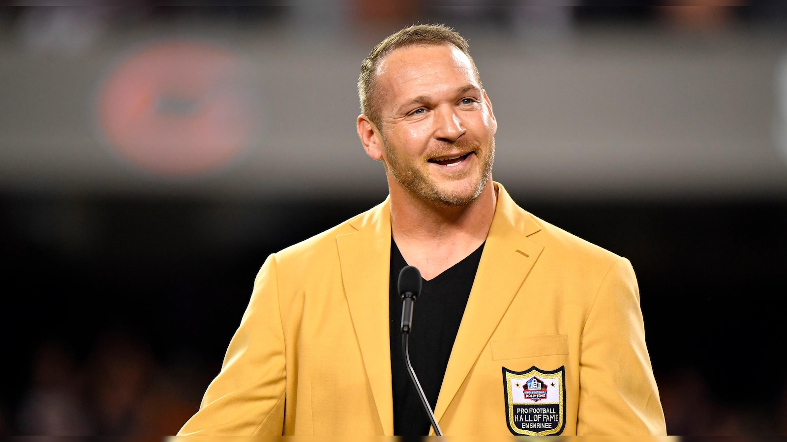 Brian Urlachers Net Worth, Career Earnings And Post-Retirement Work Explored