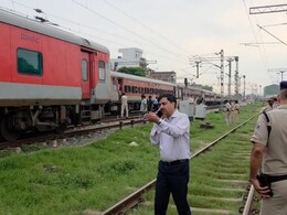 महानंदा एक्सप्रेस के 3 डिब्बे पटरी से उतरे, आरा रेलवे स्टेशन के पास हुआ हादसा, बड़े अधिकारी मौके पर