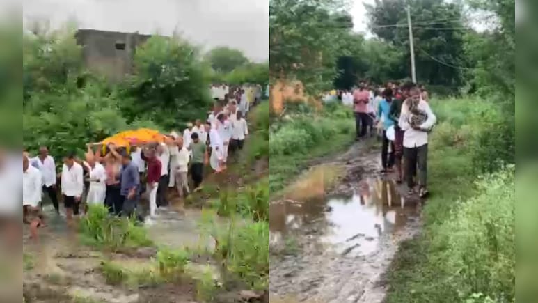 आखिरी सफर भी दूभर; श्मशान तक नहीं रास्ता, बारिश में अंतिम संस्कार भी बना चुनौती, ग्रामीण परेशान