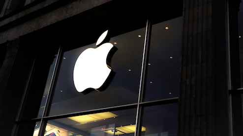 Apple Maps Changes Lake Ontario To 'Lake America' After Trump's Order