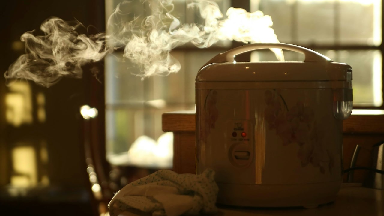The quantity of rice in the cooker can also affect the final reuslts