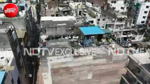 LIVE: दिल्ली के सत्य निकेतन में चला 'हथौड़ा', जर्जर इमारतों पर हो रही कार्रवाई