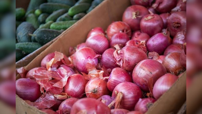 Govt Sells 4,000 Tonnes Of Buffer Onions Across 17 Cities In10 Days To Cool Prices