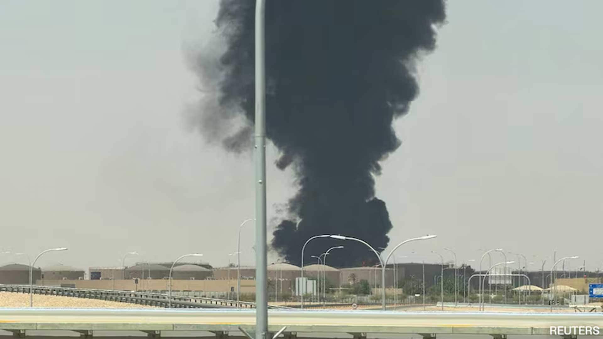 Black Smoke Near Riyadh Airport After Saudi Air Raid Alert Amid Houthi Tensions