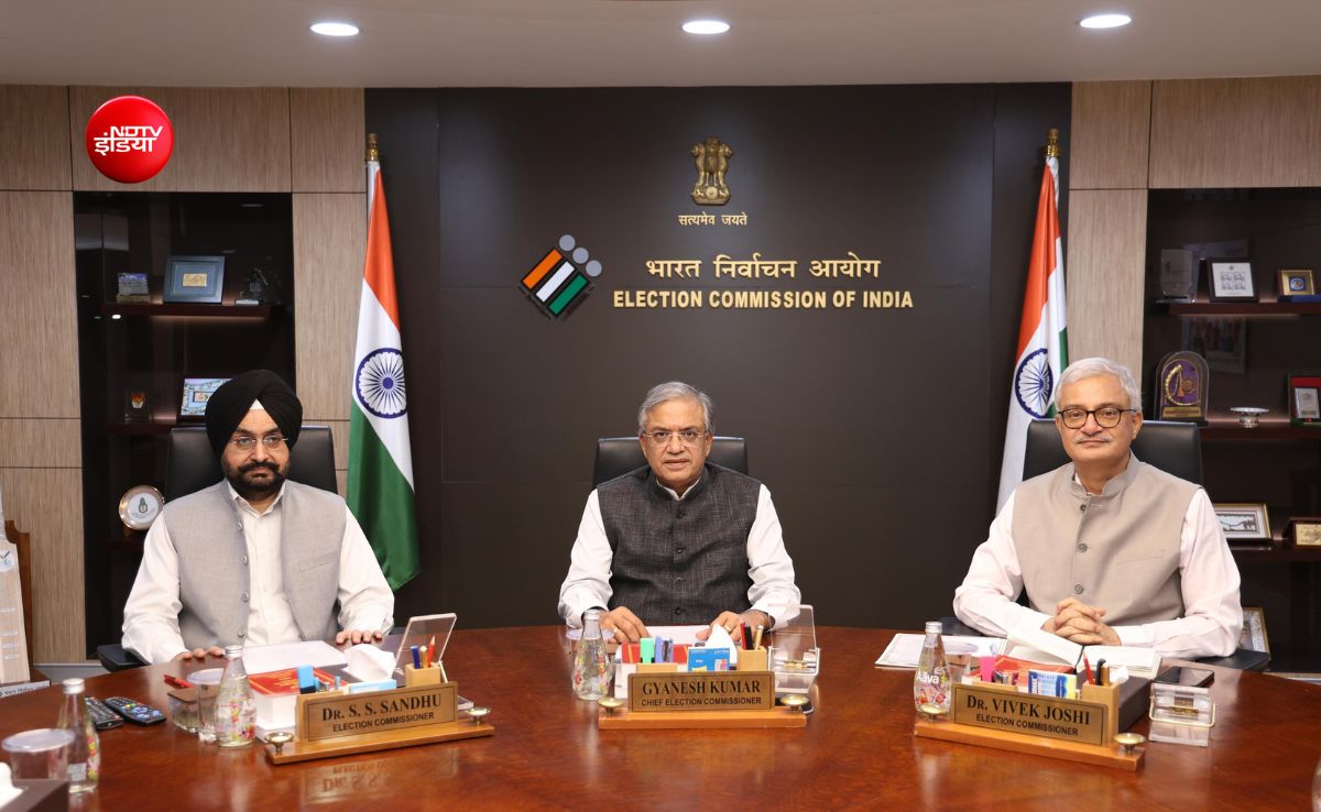 सर्वसम्मति से लिया गया था SIR पर फैसला...मतभेद की खबरों पर चुनाव आयोग