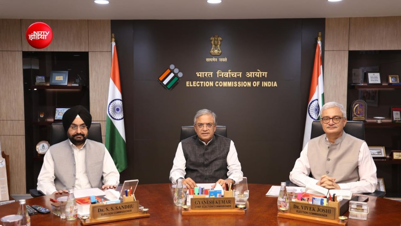 सर्वसम्मति से लिया गया था SIR पर फैसला...मतभेद की खबरों पर चुनाव आयोग