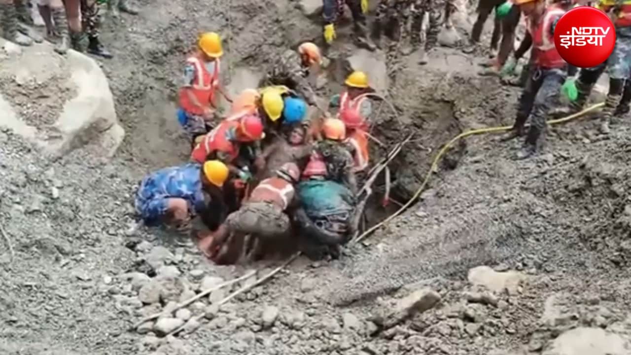 Nepal Floods: 9 दिन सुरंग में फंसे रहे लोग, तब शरीर में क्या होता है? भूख नहीं, पानी की कमी बनती है बड़ा खतरा