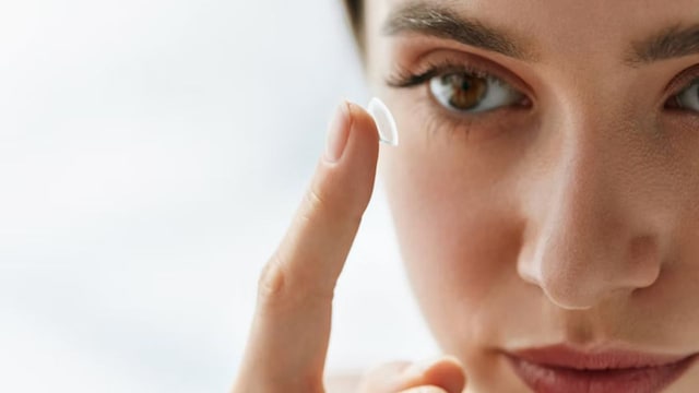 Contact lens users should remove their lenses immediately if they develop redness