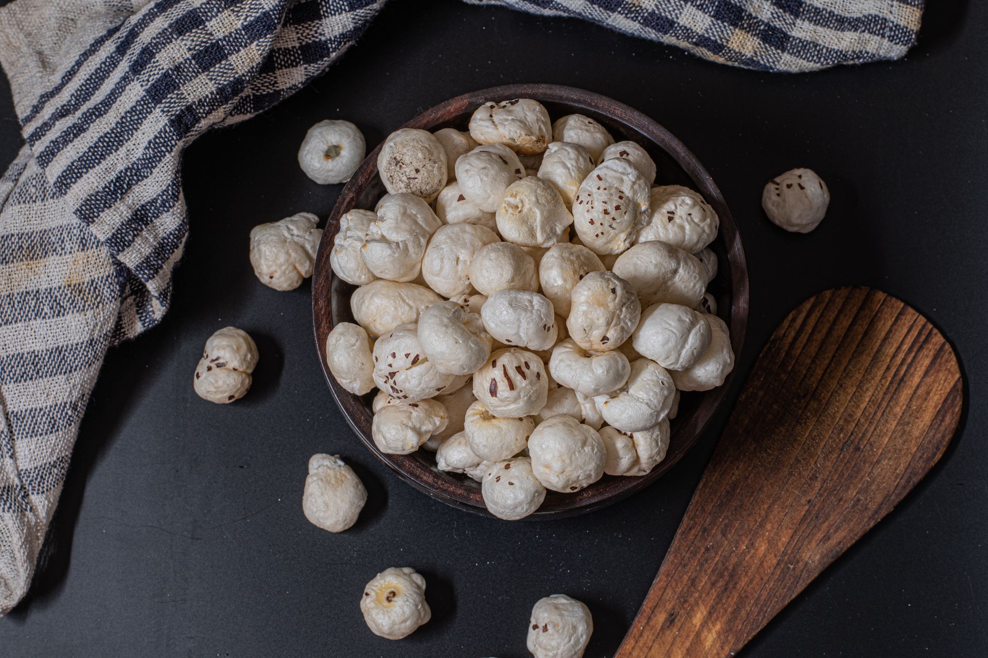 How Eating Makhana Daily Affects Your Thyroid Health