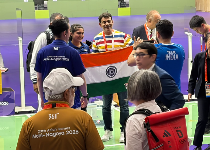 कौन हैं ईशा सिंह? 25 मीटर पिस्टल में सिल्वर मेडल जीतकर रचा इतिहास, मनु भाकर के बाद भारत की नई शूटिंग स्टार बनी