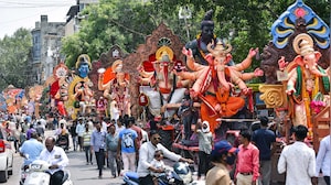 Ganpati Visarjan: Mumbai Bids Emotional Goodbye To Bappa