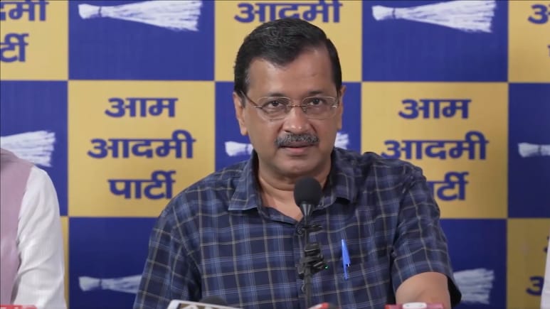 पीएम मोदी डिग्री मामला: गुजरात हाई कोर्ट ने केजरीवाल की 25,000 रुपये के जुर्माने के खिलाफ अपील खारिज की