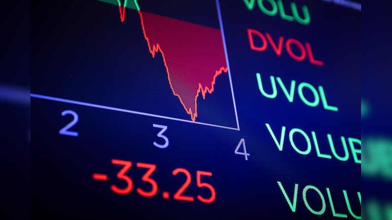 Wall Street Highlights: S&P 500, Nasdaq Tumble As US-Iran Stalemate Stokes Inflation Concerns