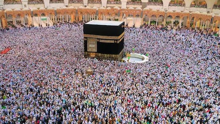 Saudi Says Houthis Target Mecca, Warn Of 'Red Line'