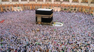 Saudi Says Houthis Target Mecca, Warn Of 'Red Line'