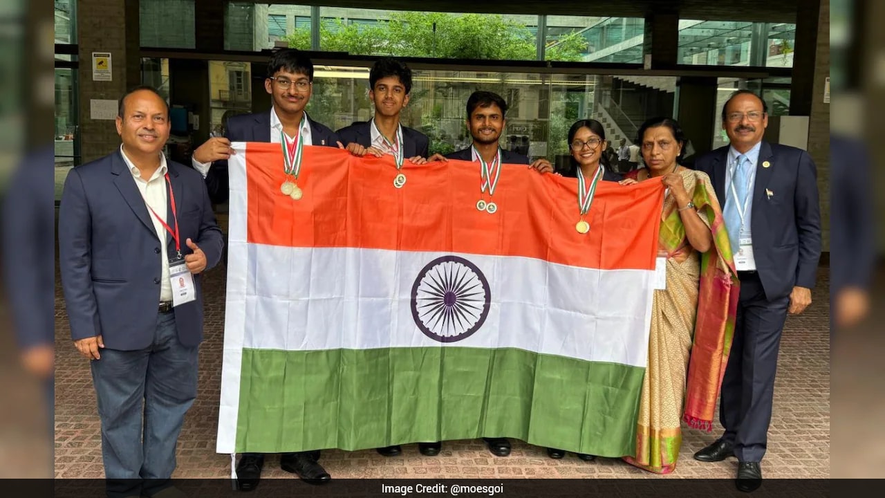 Team India Wins 9 Medals At 19th International Earth Science Olympiad