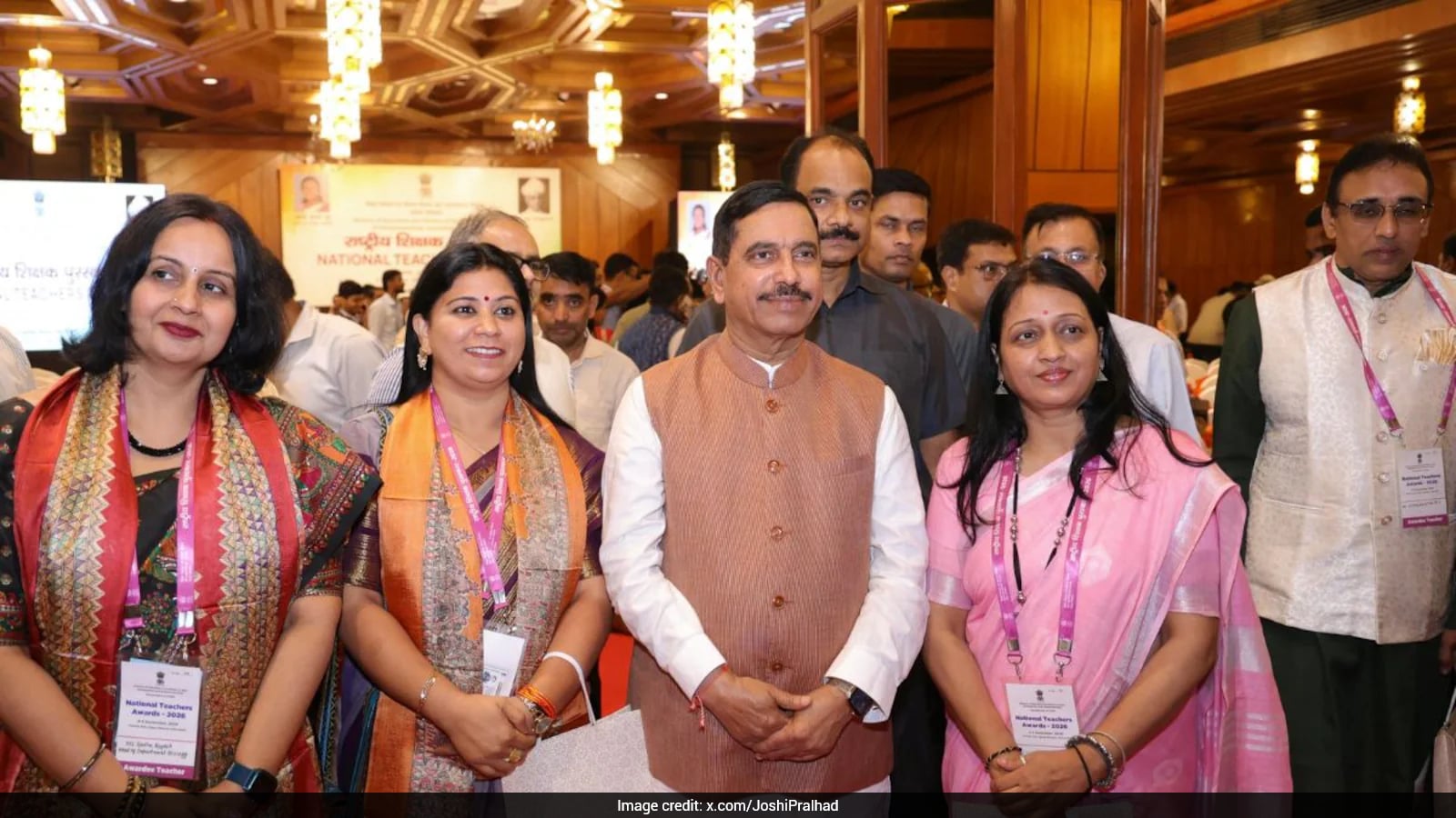 Education Minister Pralhad Joshi Honors National Teachers' Awardees on Teachers' Day