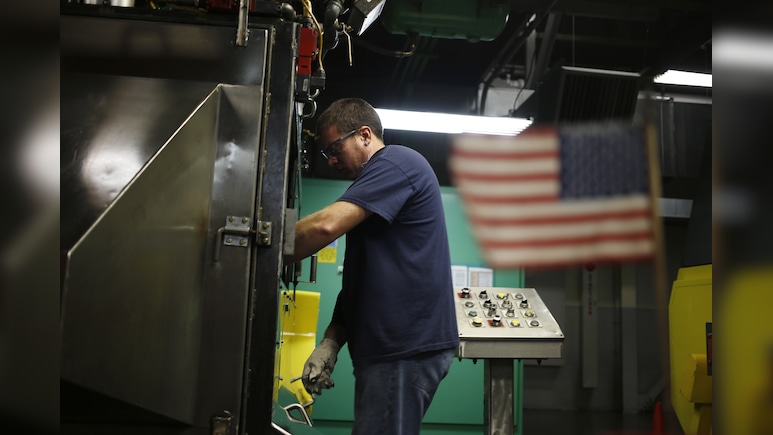 Job Growth In US Manufacturing, Construction Outshines Services