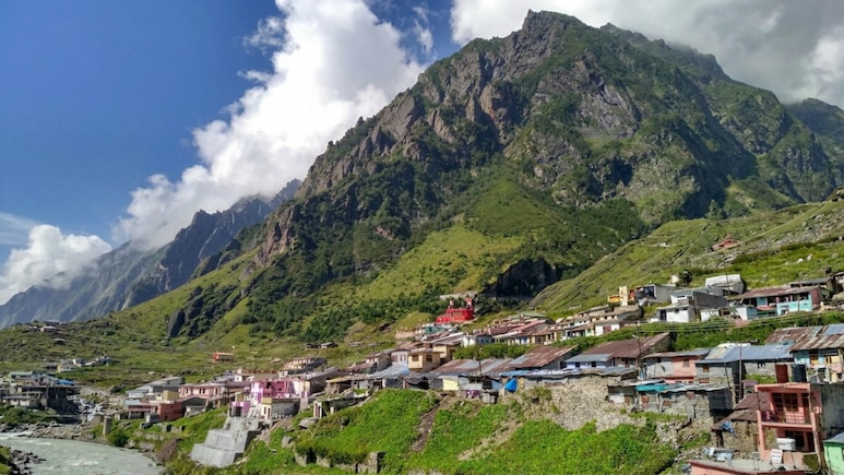 भारत का पहला गांव 'माणा', इसी रास्ते से स्वर्ग गए थे पांडव, साल के 6 महीने हो जाता है वीरान