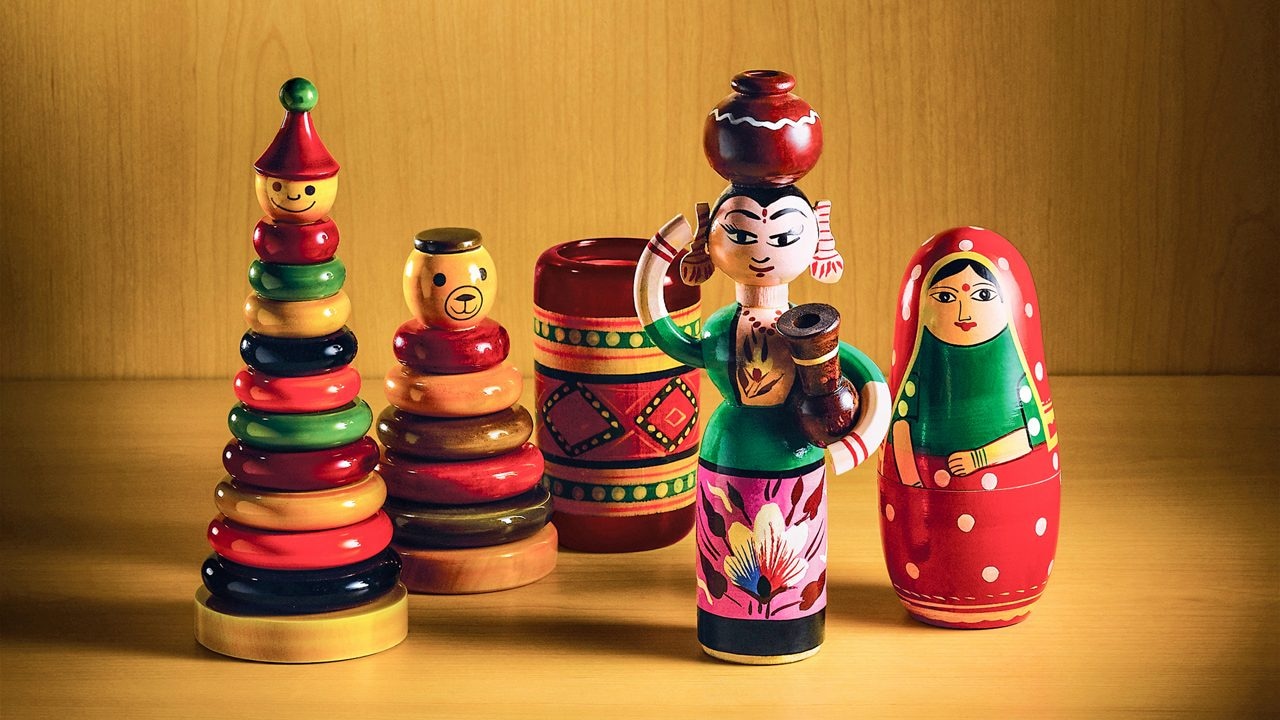 Which Place Is Known As The Toy City Of India?