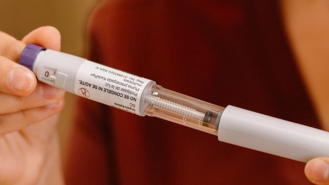 Patients typically notice visual changes abruptly