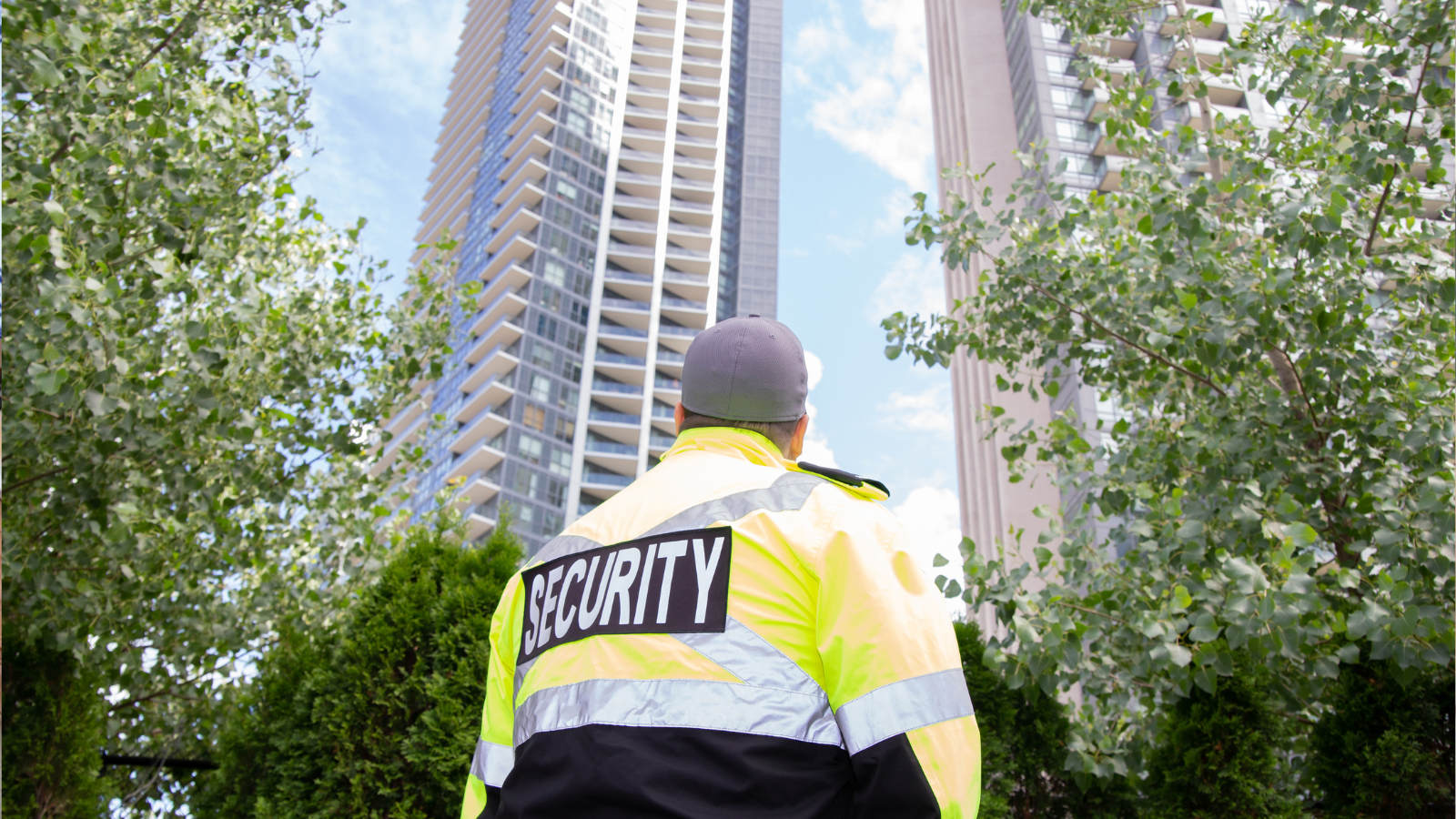 Big 4 Employee Spends Rs 7000 Food Allowance To Feed Security Guards