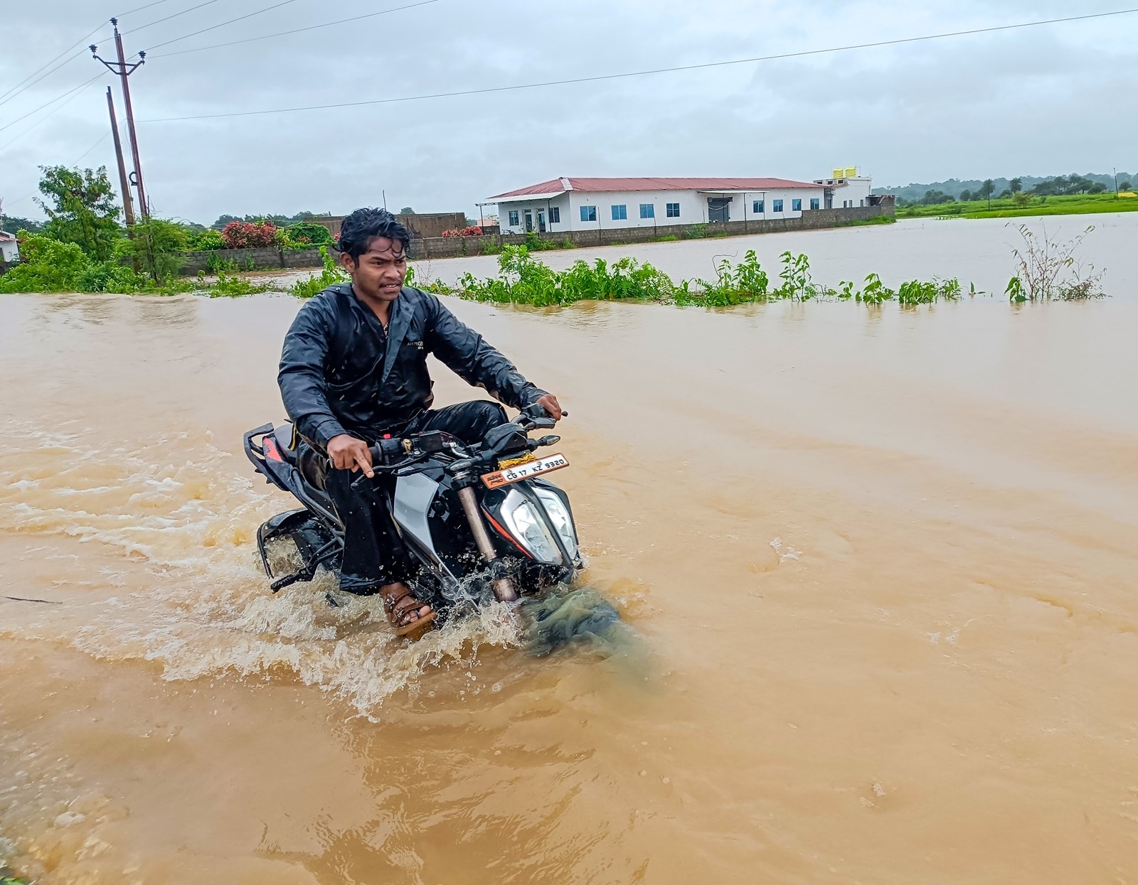 cyclone arnab impact 14 states up 13 deaths odisha chhattisgarh heavy rain flood alert cyclone arnab impact 14 states up 13 deaths odisha chhattisgarh heavy rain flood alert