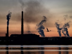 US Scraps Limits On Carbon Emissions From Coal, Gas-Fired Power Plants